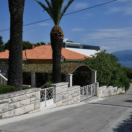 A 1 W Terrace 1 Min Walk To The Apartment *