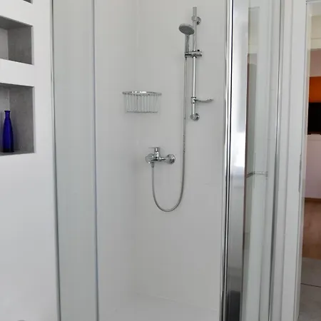 Apartment A 1 W Terrace 1 Min Walk To The Supetar
